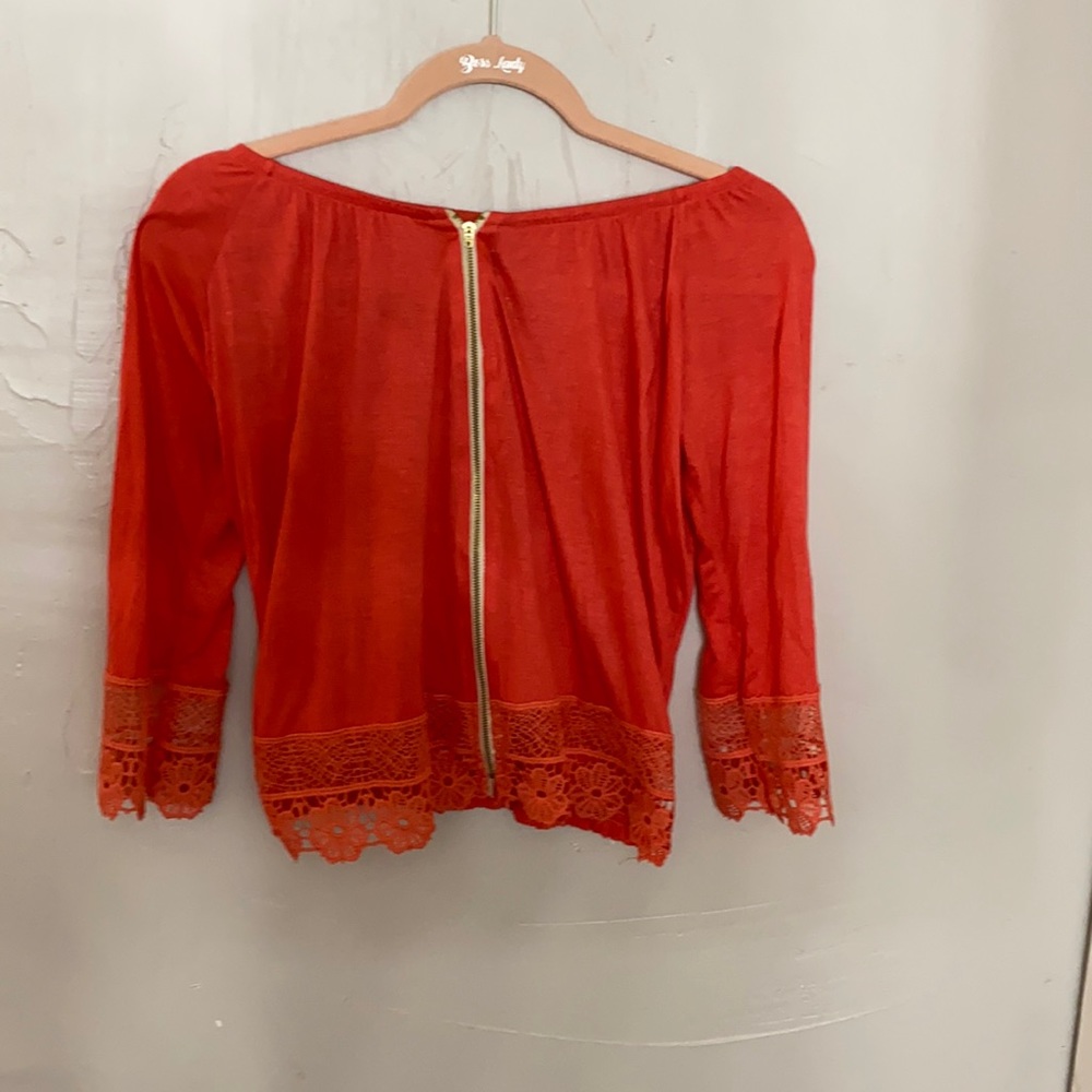 Size small